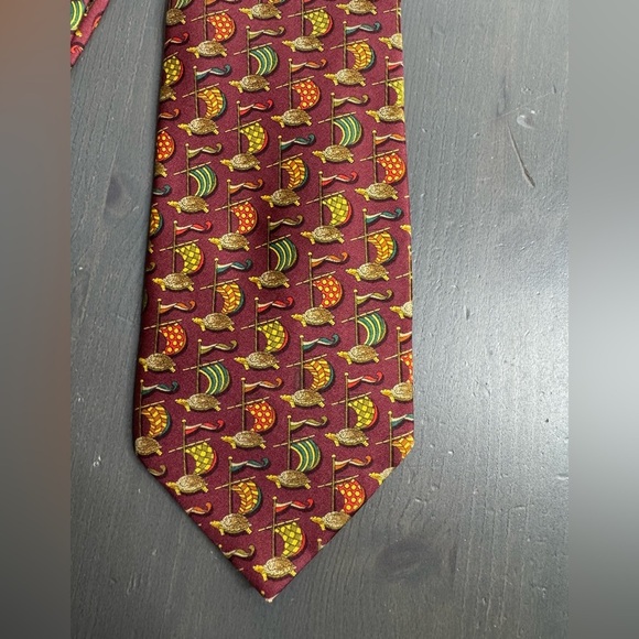 Salvatore Ferragamo Red Multicolored Turtle Print Silk Tie - Picture 1 of 6
